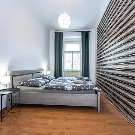 Wenceslas Square 2 Bedroom Apartment Prague