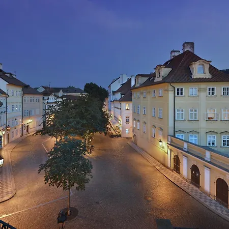 At The Golden Scissors 4* Prague