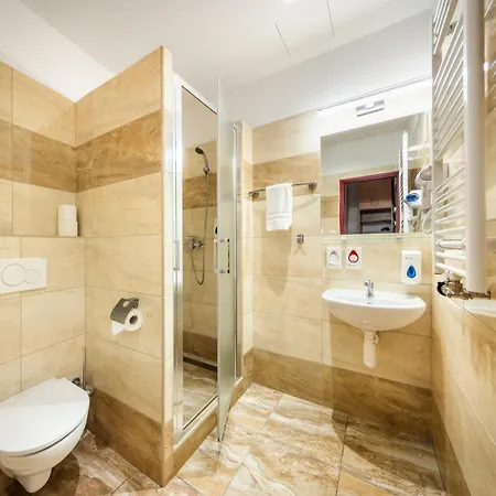 Hotel Golden Garni