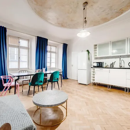 Apartamento Curiosity *