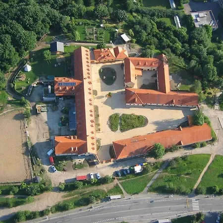 Toulcuv Dvur * Prague