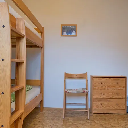 Toulcuv Dvur Hostel *