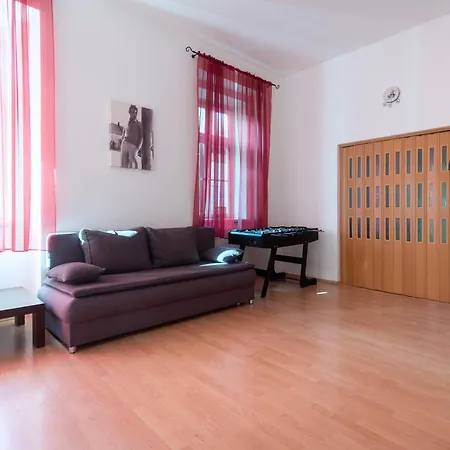 Stepanska Apartment