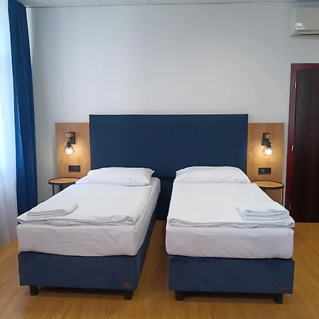 Powder Tower Aparthotel *
