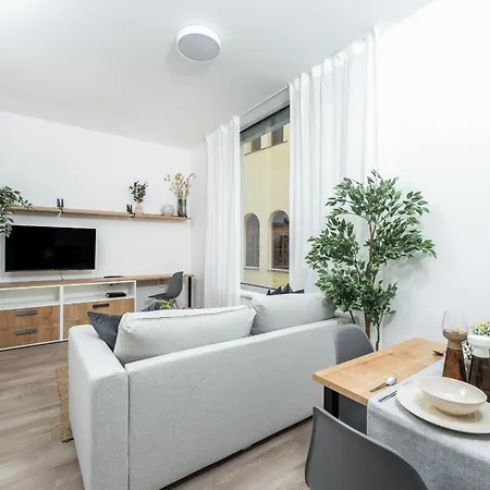 Mymozart By Rentero Aparthotel