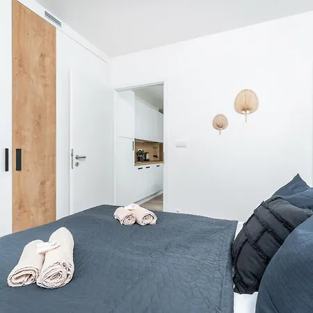 Aparthotel Mymozart By Rentero *
