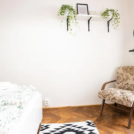 White Wolf House & Hostel Praga