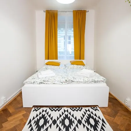 White Wolf House & Hostel
