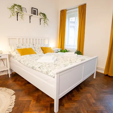 White Wolf House & Hostel