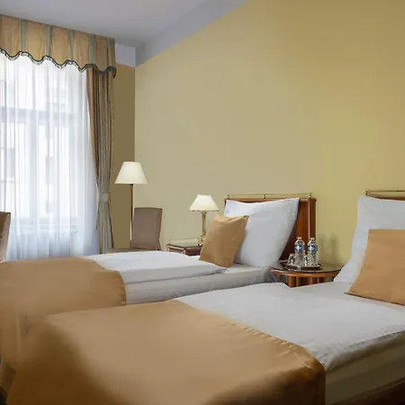 William Hotel 3*