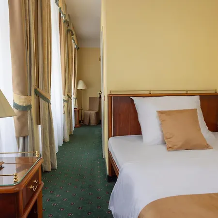 Hotel William 3*
