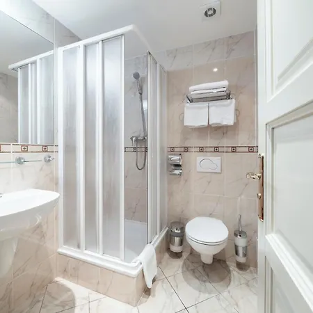 Hotel Raffaello 4*