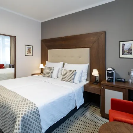 Hotel Ikona 3*