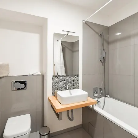 Appartamento Klimentska 52 *