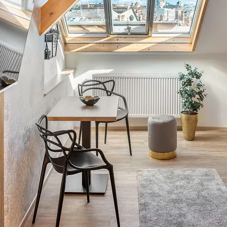 Theatre 9 By Adrez Apartamento Praga