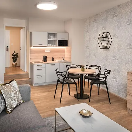 Theatre 9 By Adrez Apartamento Praga