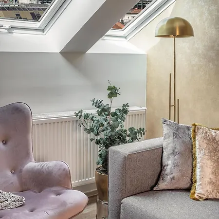 Apartamento Theatre 9 By Adrez