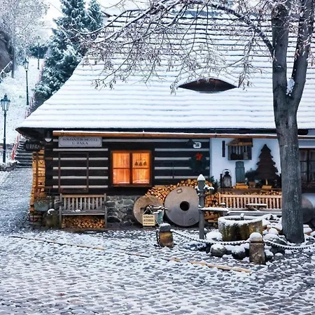 Romantik U Raka Hotel