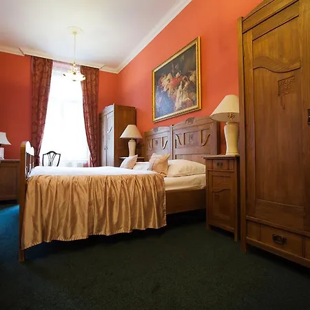 Bohemia Plaza Hotel