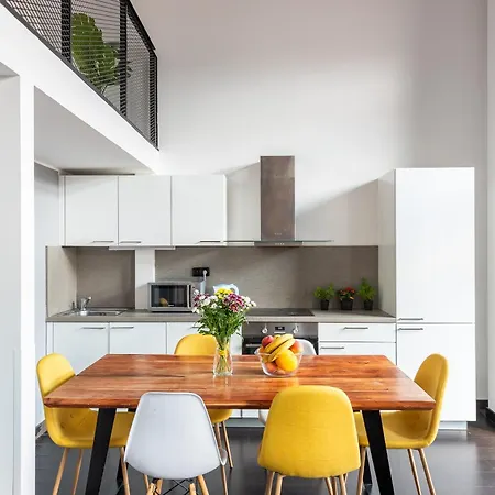 Apartment Duplex With 3 Bedrooms *