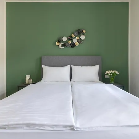 Aparthotel Kinsky Garden And By Dwellfort 4*