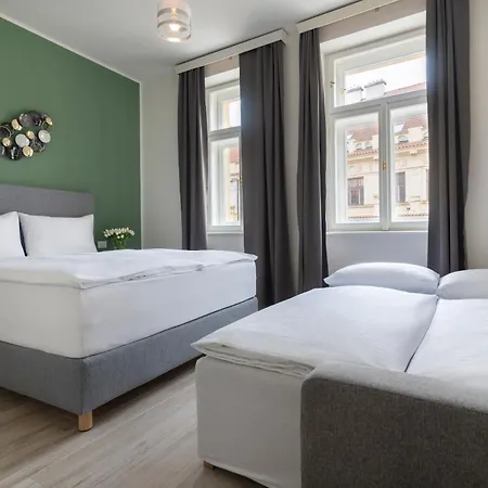 Aparthotel Kinsky Garden And By Dwellfort 4*