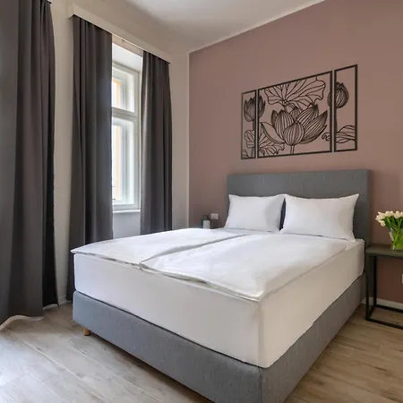 Aparthotel Kinsky Garden And By Dwellfort
