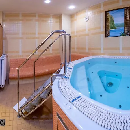 Amarilis Hotel 4*