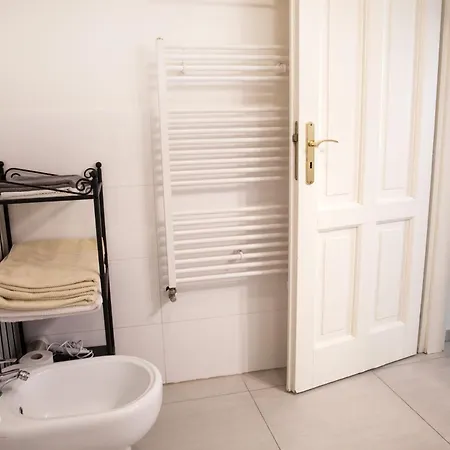 Spacious 2 Bedroom With Terrace *