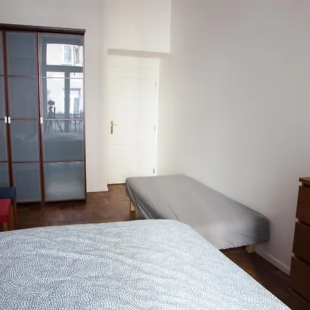 Spacious 2 Bedroom With Terrace * Prague