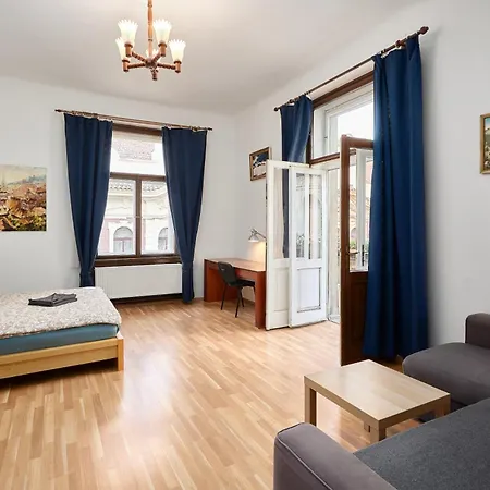 Homestay Old Town & Parking Assistance