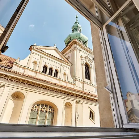 Old Town & Parking Assistance * Prague