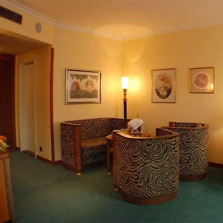 Ea Royal Esprit 4*