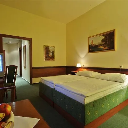Three Crowns 3* Praga