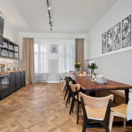 Florenc 1 By Michal&friends Apartman *