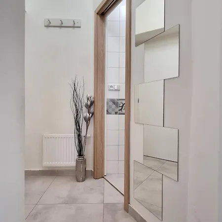 Apartment Finnem Florenc *