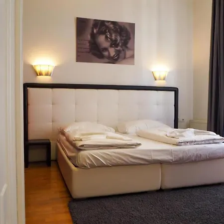Aparthotel Charles Bridge Premium Residence 4*
