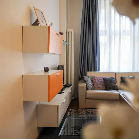 Charles Bridge Premium Residence 4*