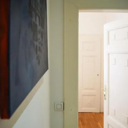 Charles Bridge Premium Residence 4* Prague