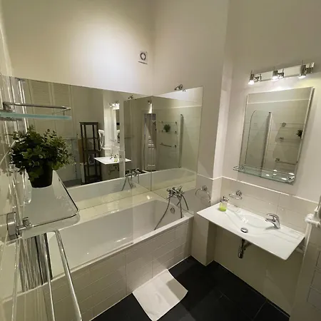 Aparthotel Charles Bridge Premium 4*