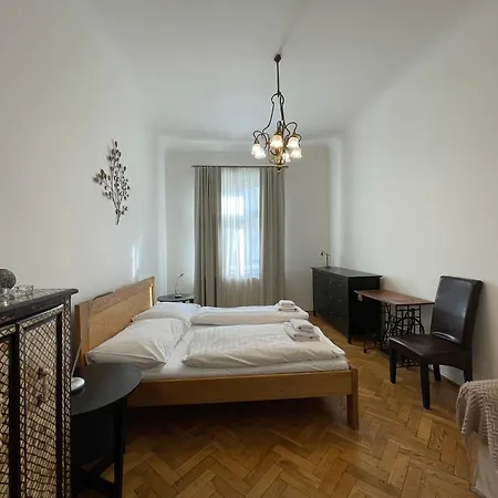 Charles Bridge Premium 4* Praha