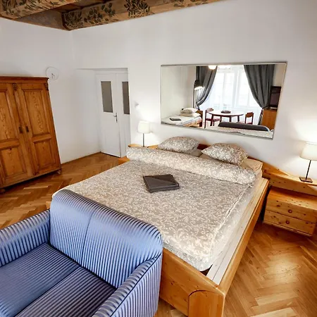 Homestay At The Blue Lion & Parking Assistance *