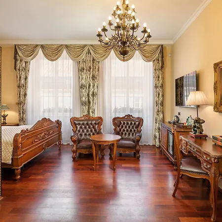 Iron Gate & By Bhg Отель 5*