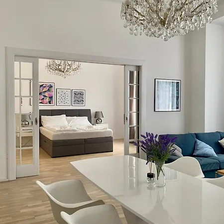 Class In Old Town 2 Bedrooms 아파트 *