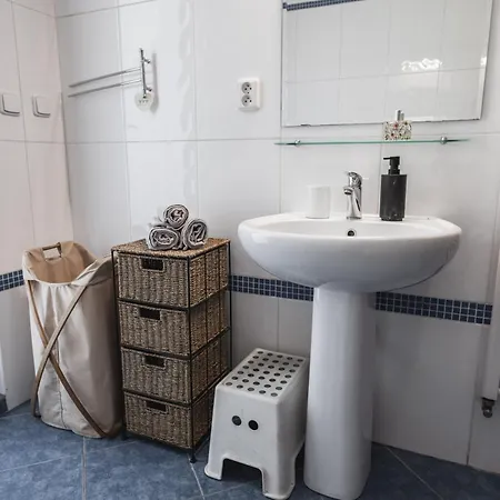 Apartment Spacious With Huge Balcony! *