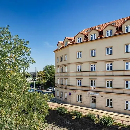 Minimino Hotell 2*