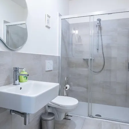 Retreat Hotel apartamentowy *