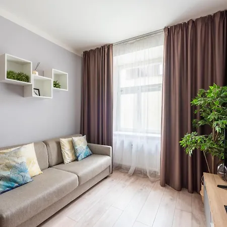 Honest Smichov Apartment