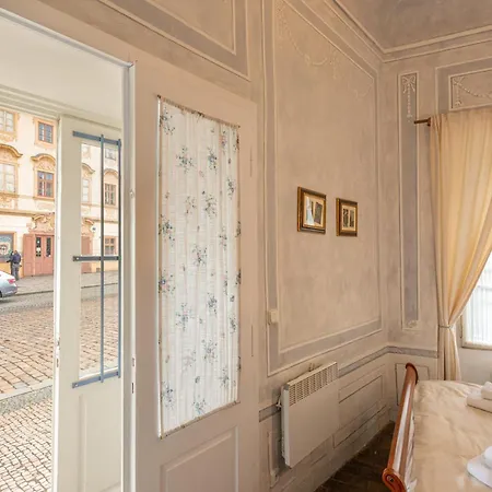 Loreta Prague
