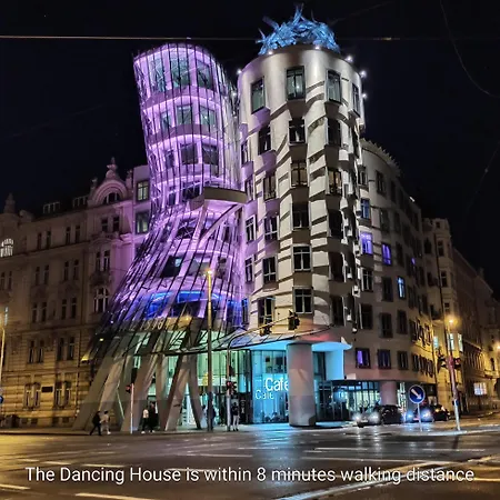 New Modern-style With Balcony In The 2 * Praha